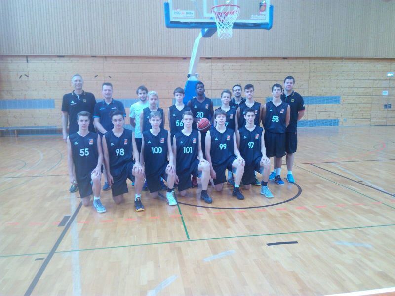 MDA Jg. 2002 männlich mit Headcoach Tino Stumpf beim Bundesjugendlager in Heidelberg // Foto: privat